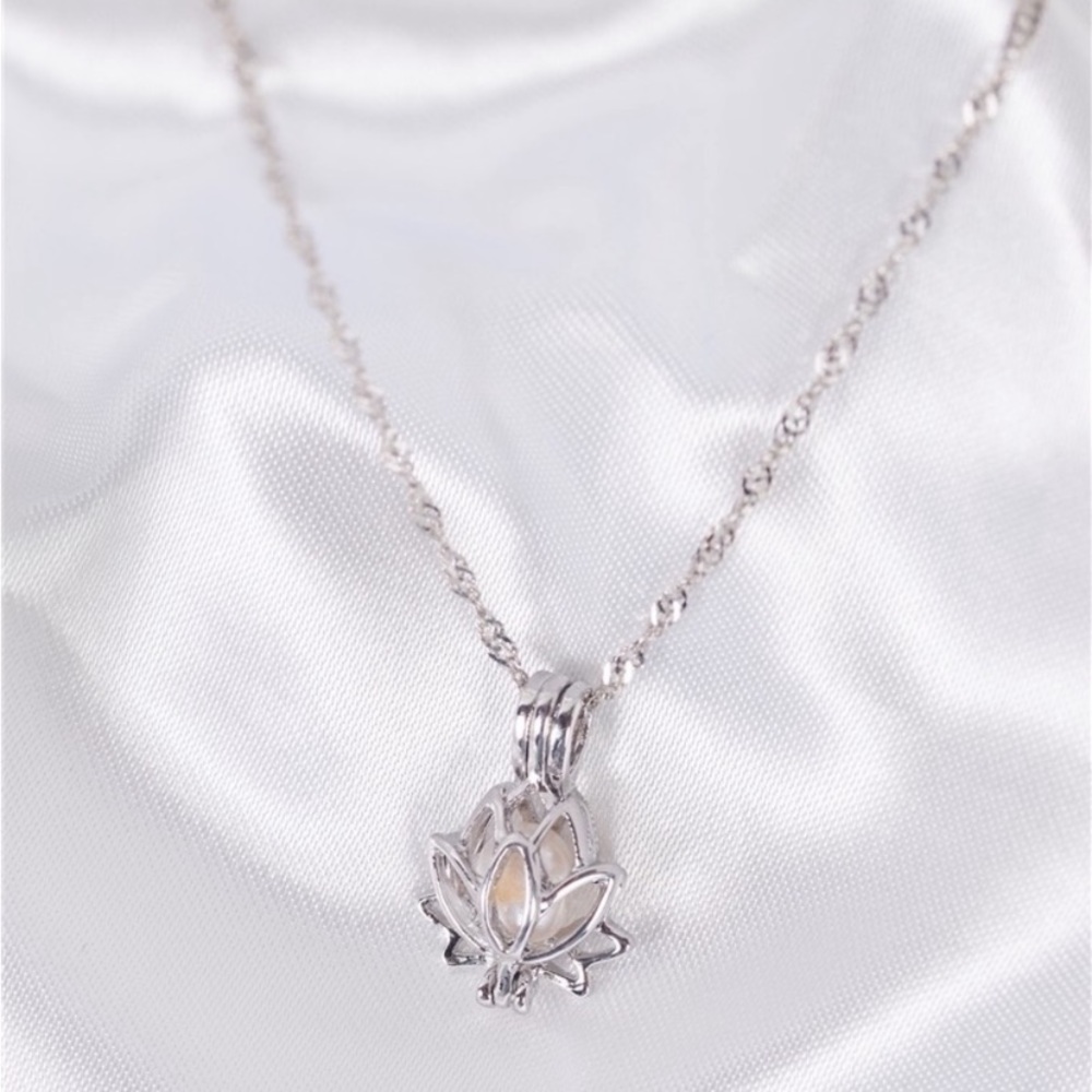 Silver Lotus Flower with Faux Pearl Charm Pendant Necklace - Picture 3 of 4